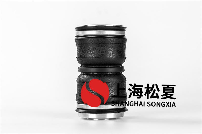 南通大型直線振動(dòng)篩使用SK105型橡膠氣胎.jpg